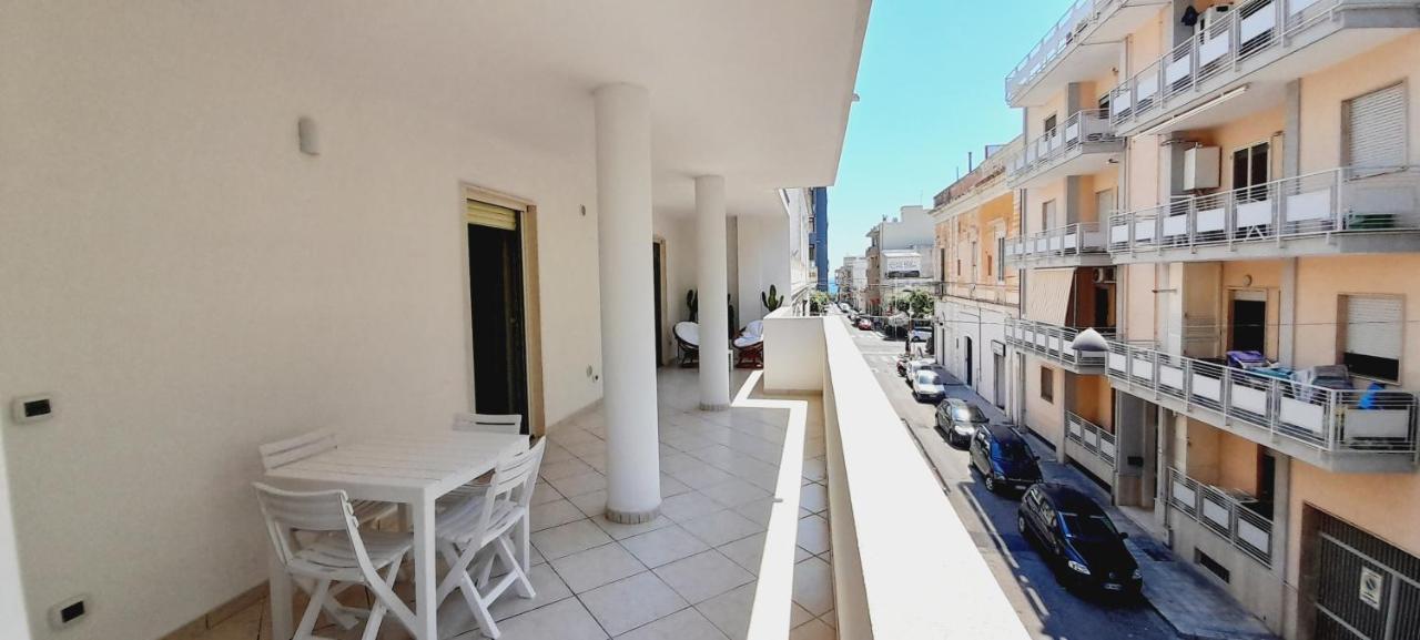 Residenza D'Angio Apartment กัลลีโปลี ภายนอก รูปภาพ